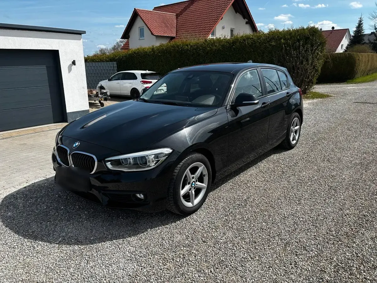 Gebraucht BMW 116 109 PS (80 kW) 2015 Schwarz Kleinwagen