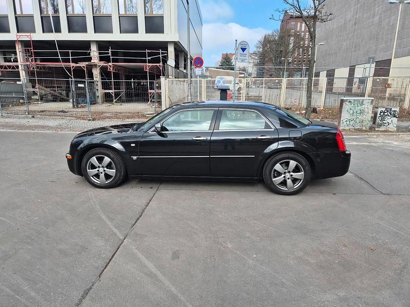 Gebraucht Chrysler 300C 218 PS (160 kW) 2006 Schwarz Limousine
