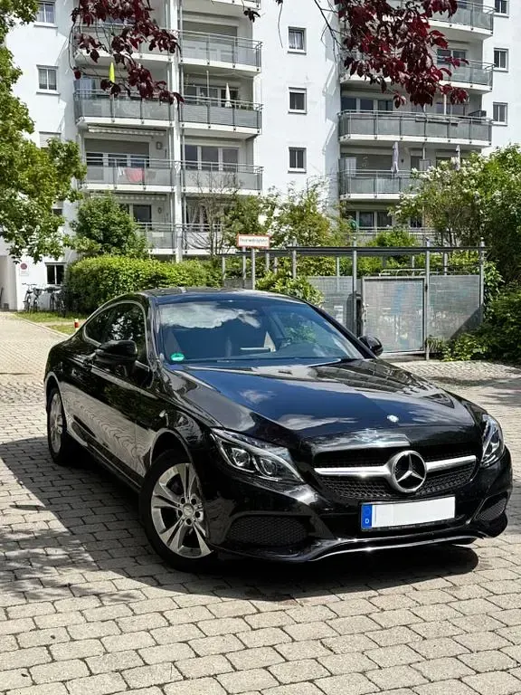 Gebraucht Mercedes C200 184 PS (135 kW) 2016 Schwarz Coupé