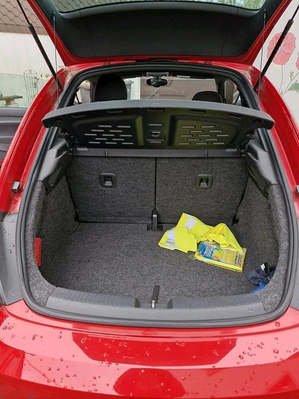 Gebraucht VW Beetle 105 PS (77 kW) 2018 Rot Kleinwagen