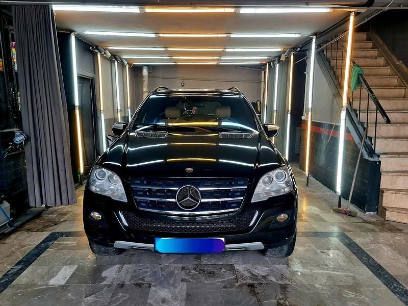 Schwarz Gebraucht 2008 Mercedes ML500 SUV | 13.800 € - Bild 1/4