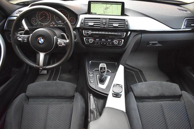 Gebraucht BMW 340 Executive 328 PS (241 kW) 2016 Schwarz Kombi