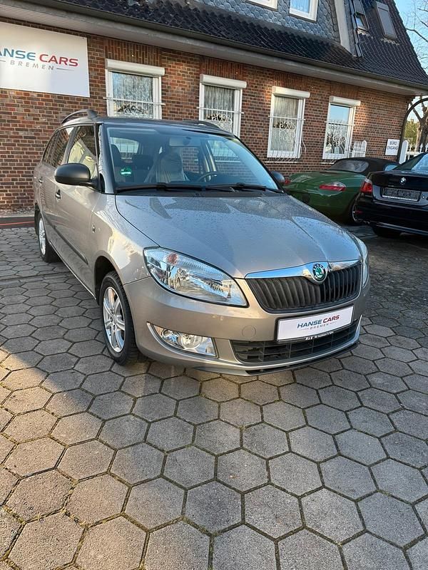 Gebraucht Skoda Fabia 69 PS (50 kW) 2012 Grau Kombi