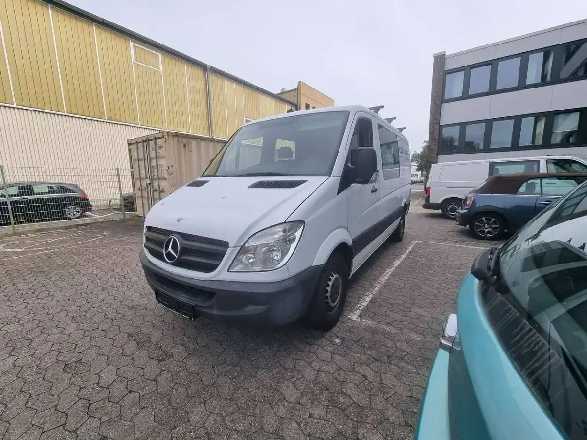 Gebraucht Mercedes Sprinter 129 PS (94 kW) 2011 Weiß Van