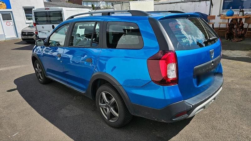 Second-hand Dacia Logan Stepway 90 CP (66 kW) 2018 Albastru Break