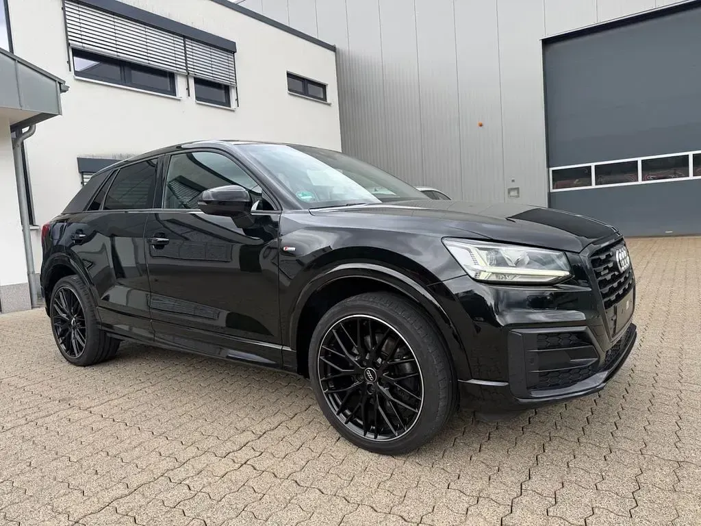 Gebraucht Audi Q2 Sport 190 PS (139 kW) 2019 Schwarz SUV
