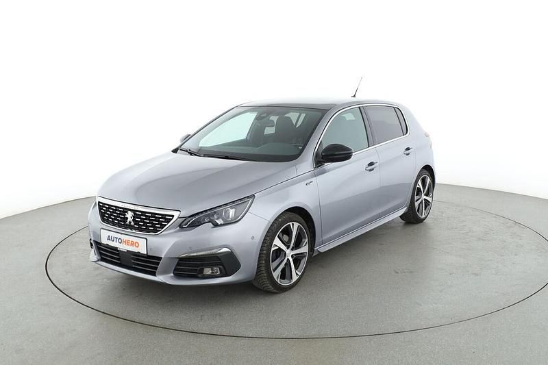 Grau Gebraucht 2021 Peugeot 308 GT Limousine | 17.490 € (Fairer Preis) - Bild 1/3