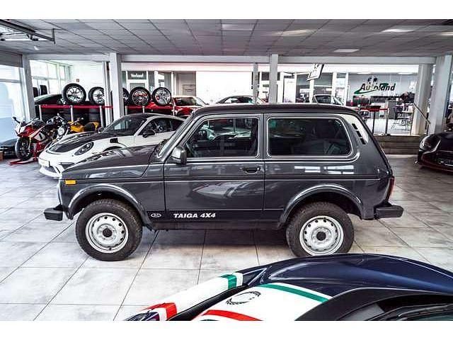 Gebraucht Lada niva 83 PS (61 kW) 2020 SUV