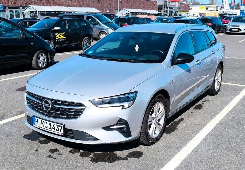Gebraucht Opel Insignia Business 174 PS (127 kW) 2022 Silber Kombi