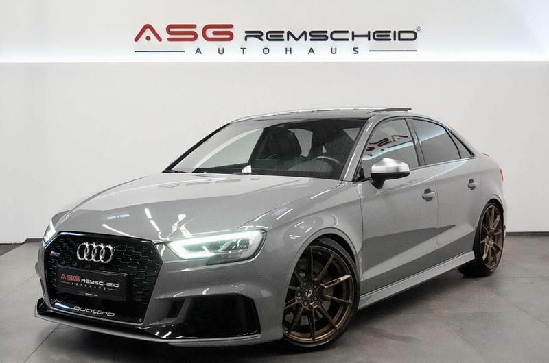 Nardograu Gebraucht 2019 Audi RS3 Sport Kleinwagen | 40.900 € (Fairer Preis) - Bild 1/4