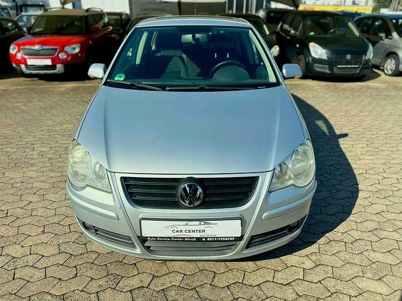 Silber Gebraucht 2008 VW Polo Comfortline Kleinwagen | 4.990 € (Fairer Preis) - Bild 1/4