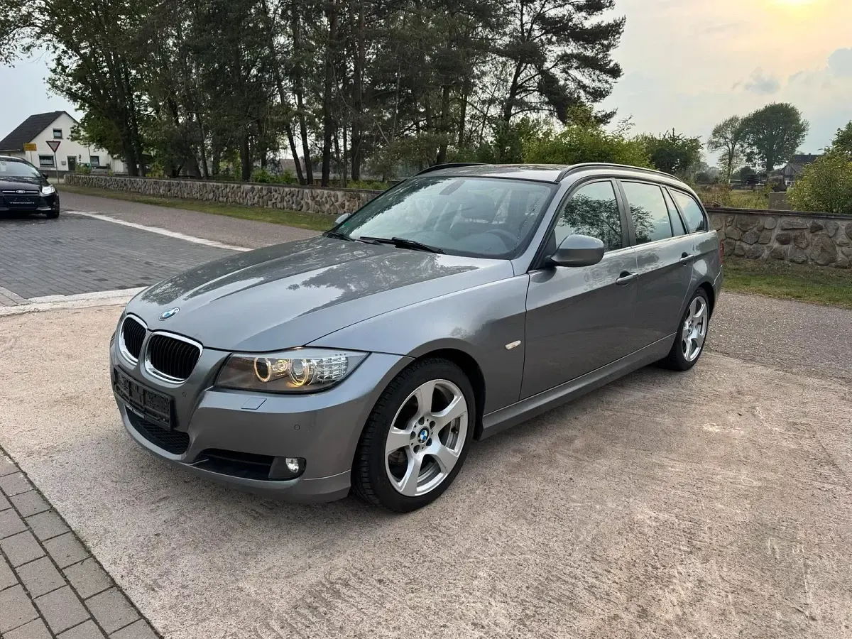 Usata BMW 320 170 CV (125 kW) 2010 Grigio Station wagon