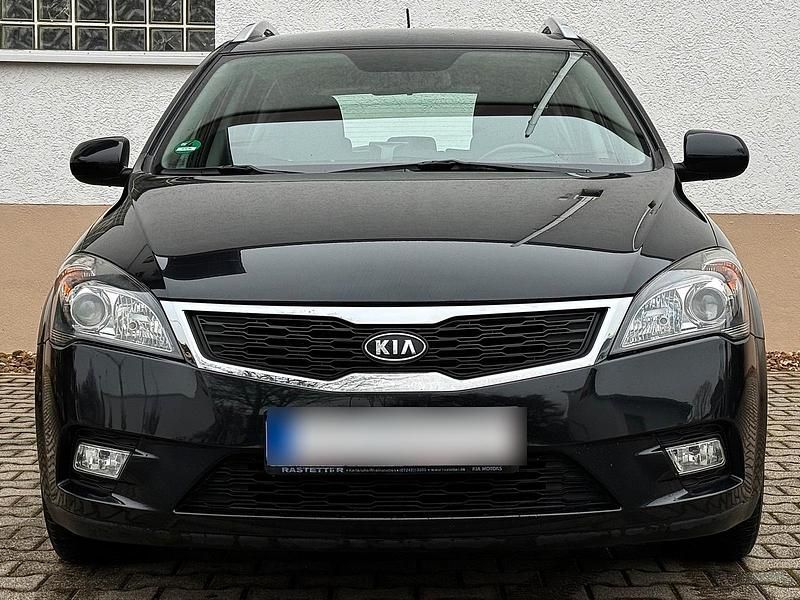 Gebraucht Kia Ceed 90 PS (66 kW) 2010 Grau Kleinwagen
