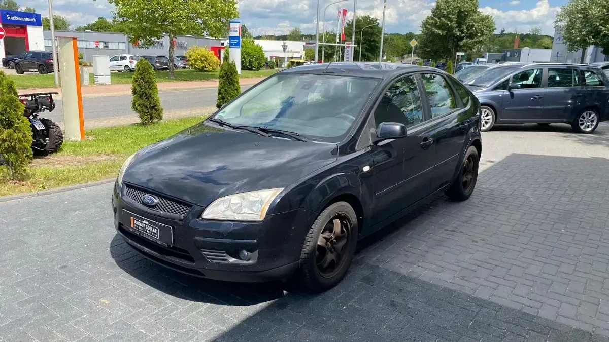 Gebraucht Ford Focus Style 101 PS (74 kW) 2007 Schwarz Limousine