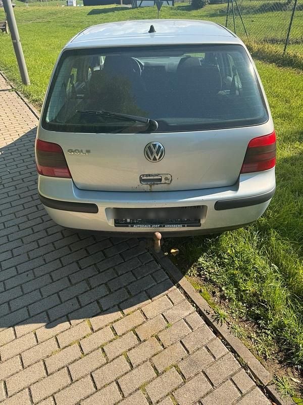 Gebraucht VW Golf 75 PS (55 kW) 1999 Silber Limousine
