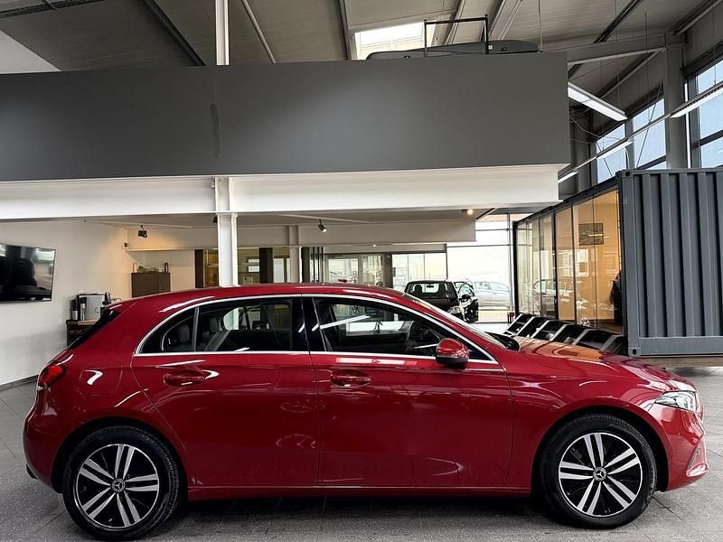 Gebraucht Mercedes A250 Progressive 160 PS (117 kW) 2021 Rot metallic