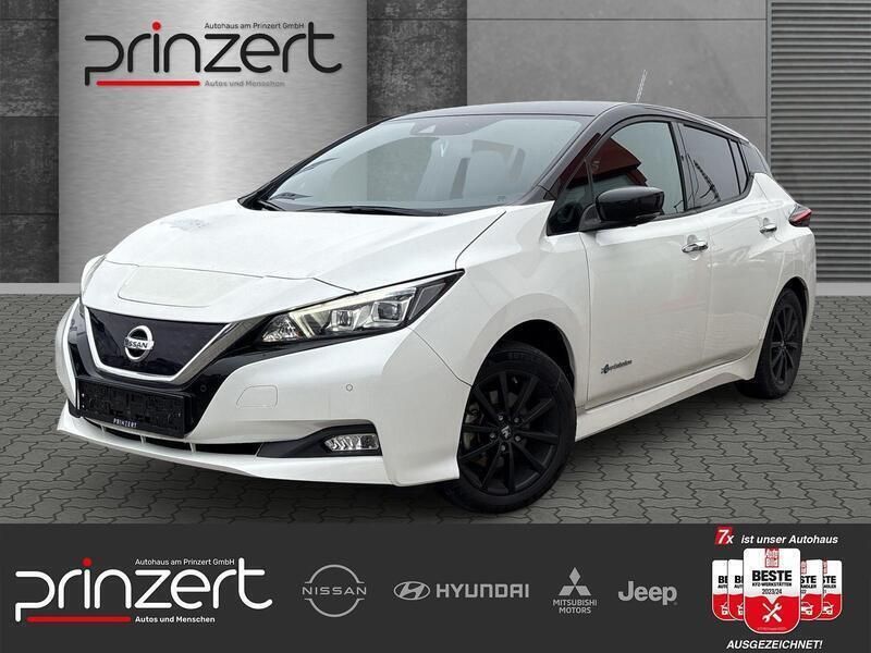 Pearl white/black m Gebraucht 2020 Nissan Leaf 360º Kleinwagen | 15.670 € (Fairer Preis) - Bild 1/4