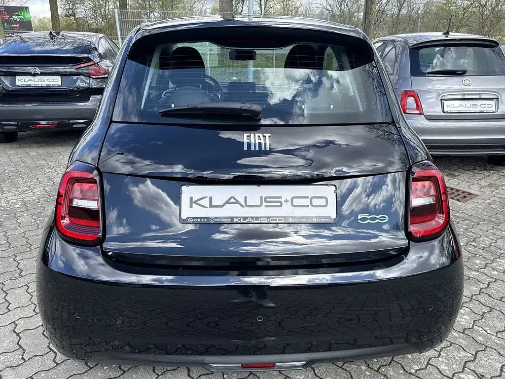 Gebraucht Fiat 500e 69 kW (95 PS) 2022 Schwarz