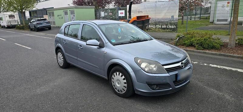Gebraucht Opel Astra 105 PS (77 kW) 2006 Grau Limousine