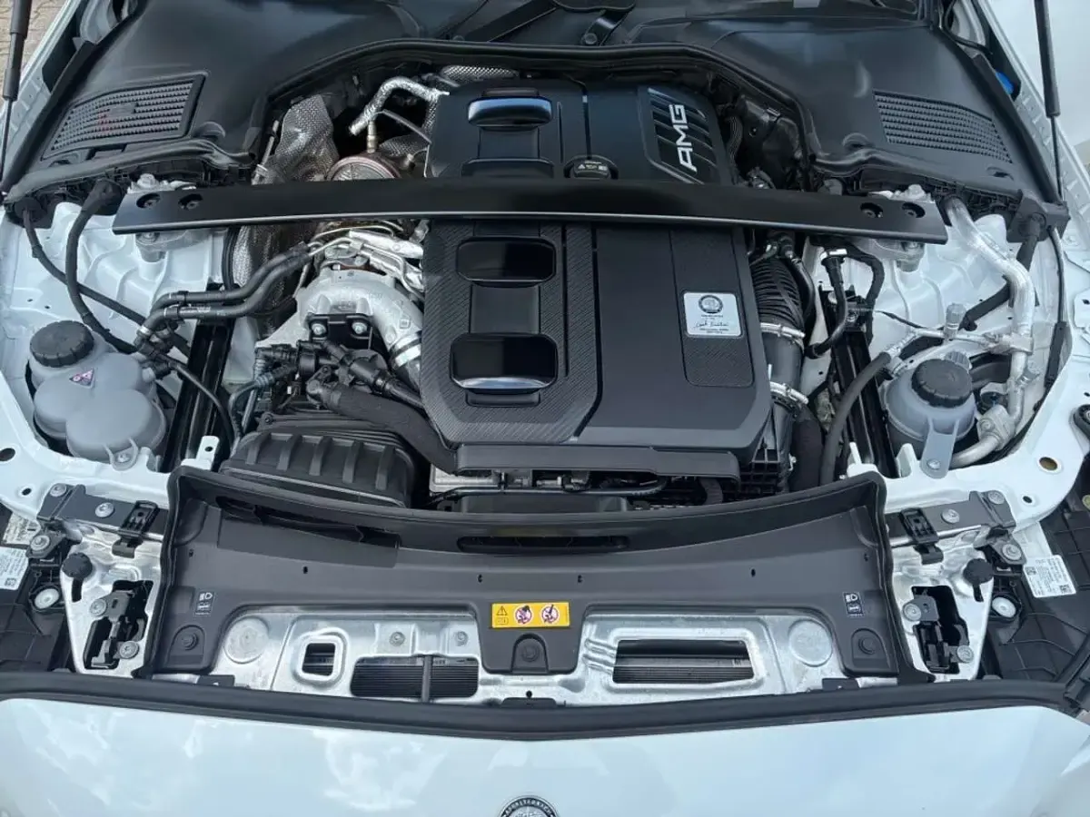 Gebraucht Mercedes C43 AMG AMG 421 PS (309 kW) 2025 Weiß Limousine