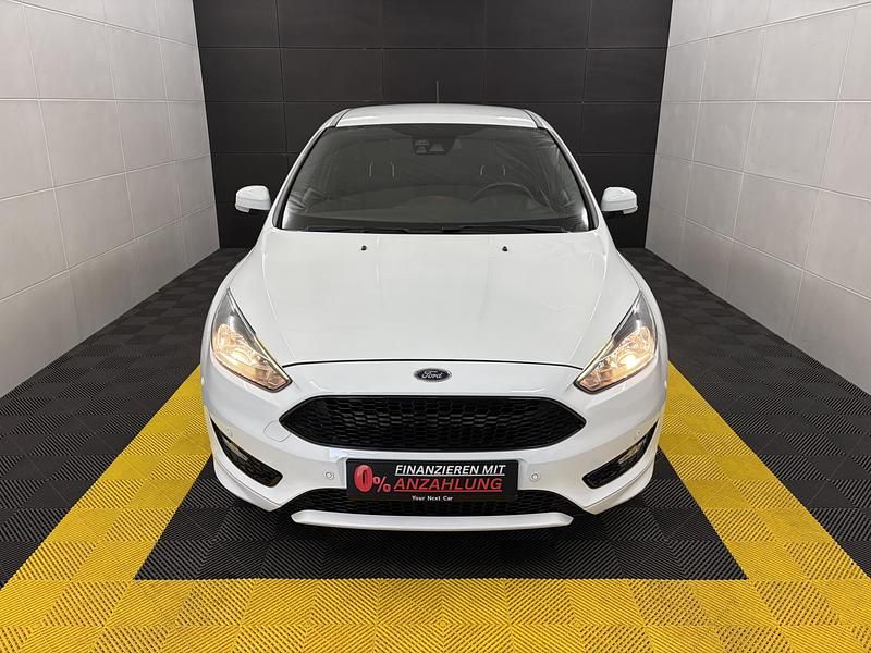 Gebraucht Ford Focus ST-Line 141 PS (103 kW) 2018 Weiß Limousine