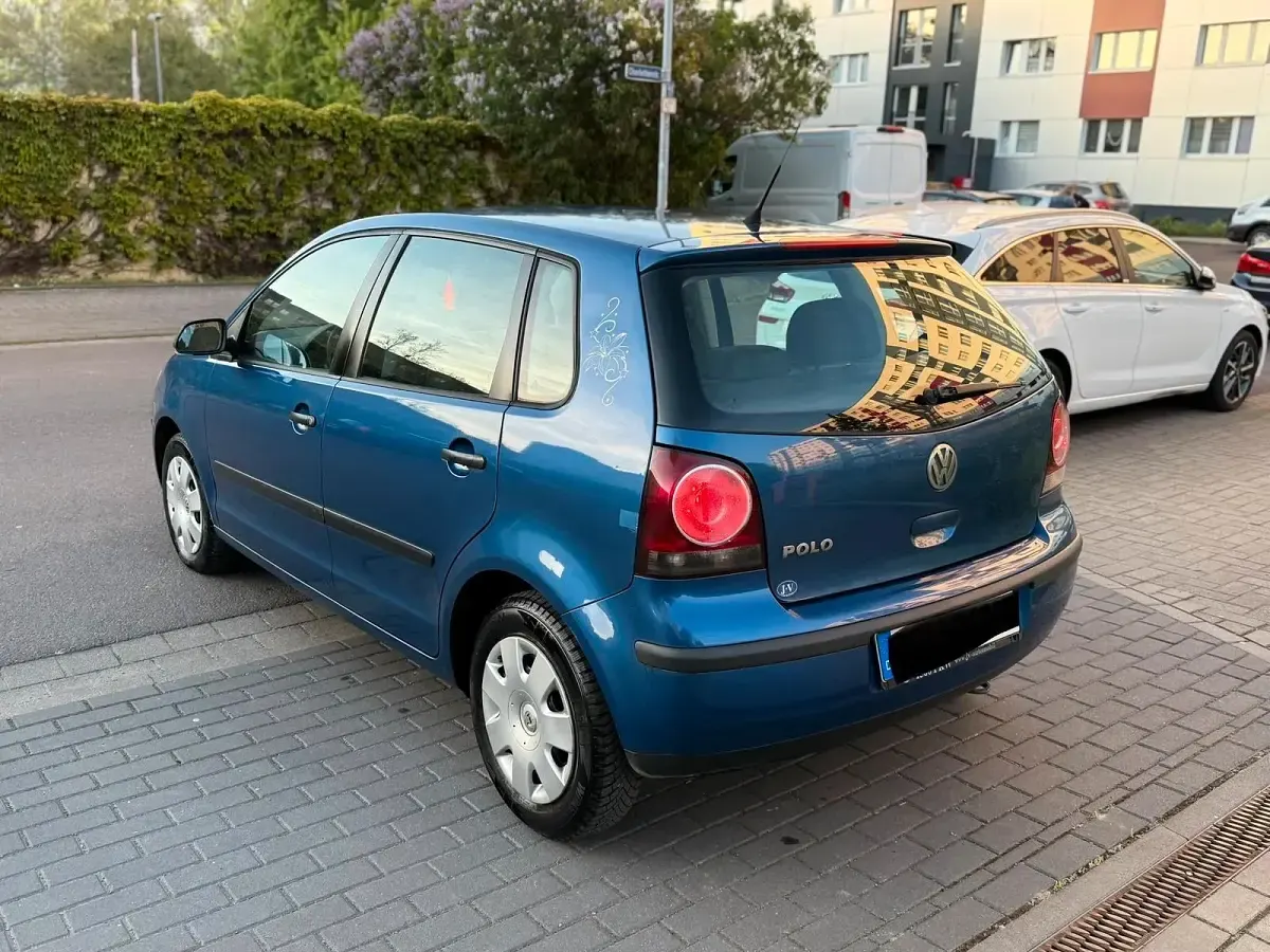 Second-hand VW Polo 65 CP (47 kW) 2008 Albastru Hatchback