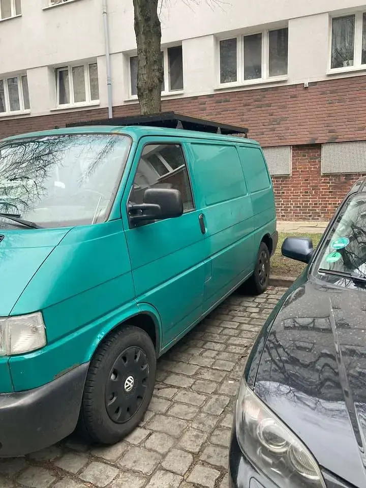 Używany VW Transporter 102 KM (75 kW) 1996 Zielony Van