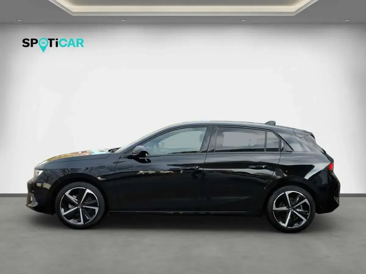 Gebraucht Opel Astra 131 PS (96 kW) 2024 Karbon schwarz metallic Limousine