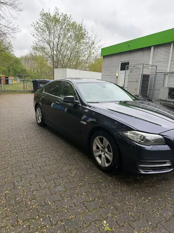 Gebraucht BMW 530 258 PS (189 kW) 2014 Limousine