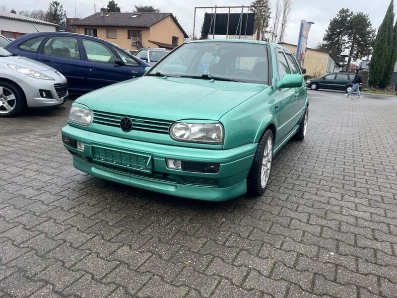 Używany VW Golf III GT 90 KM (66 kW) 1992 Zielony Sedan/Limuzyna