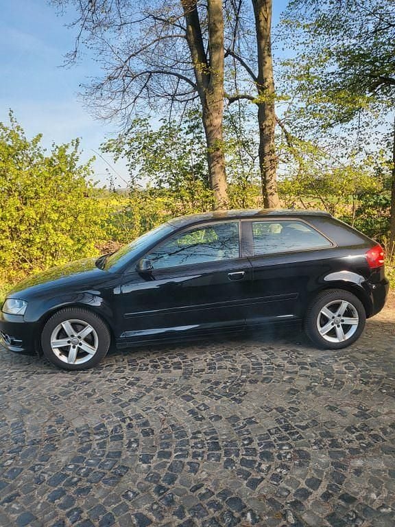 Gebraucht Audi A3 Ambition 140 PS (102 kW) 2012 Grau Kleinwagen