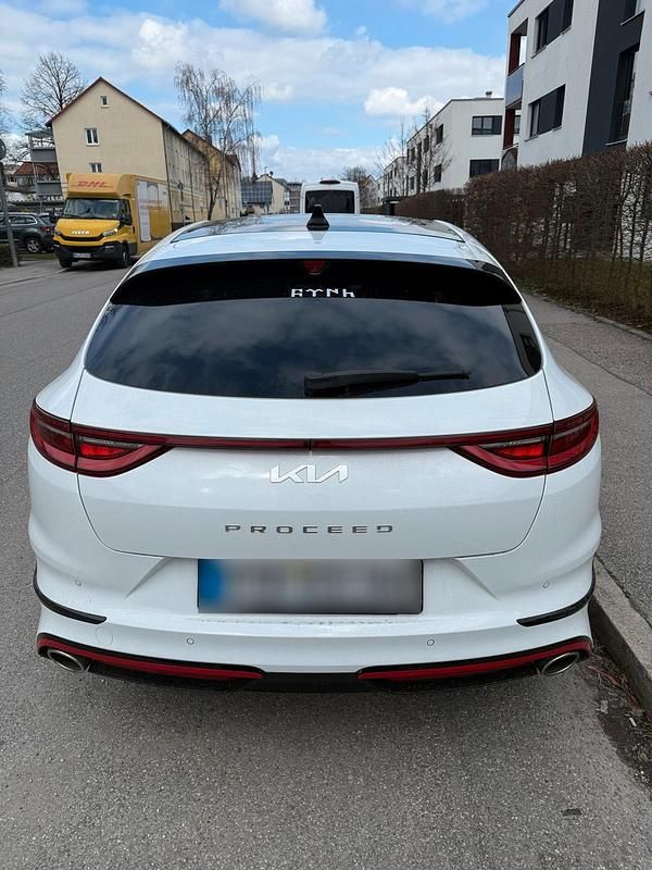 Gebraucht Kia ProCeed GT 204 PS (150 kW) 2023 Weiß Kombi