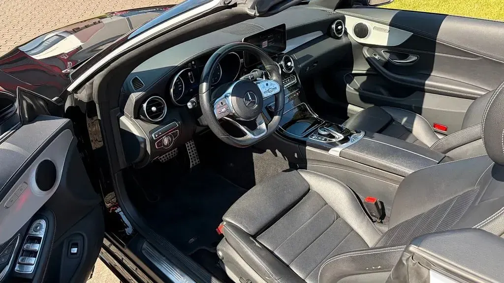 Gebraucht Mercedes C300 AMG line 245 PS (180 kW) 2023 Schwarz Cabrio