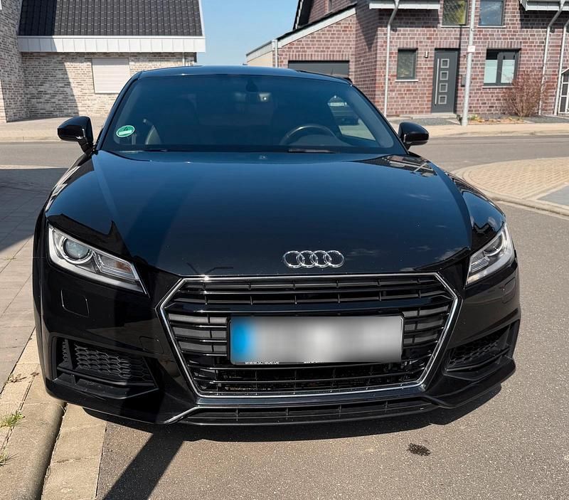 Second-hand Audi TT S-Line 184 CP (135 kW) 2015 Negru Coupe