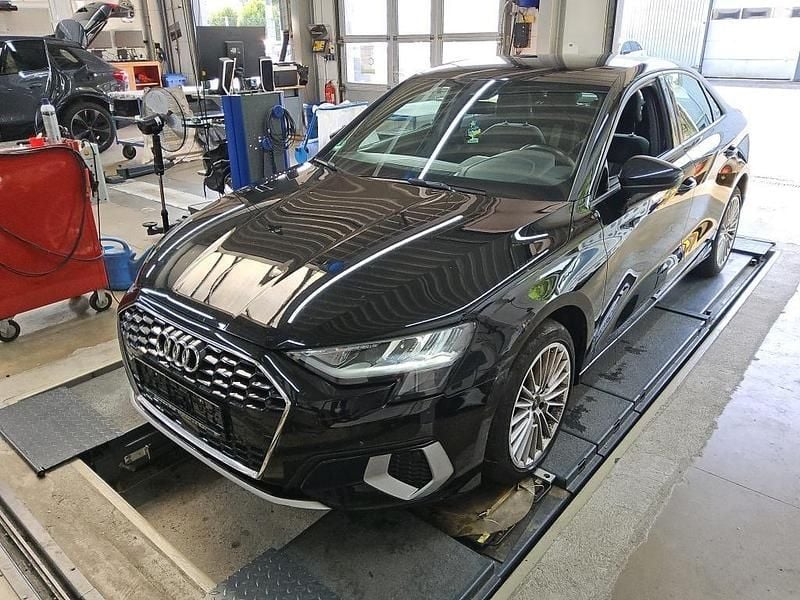 Schwarz Gebraucht 2022 Audi A3 Advanced Plus Limousine | 22.990 € (Guter Preis) - Bild 1/4