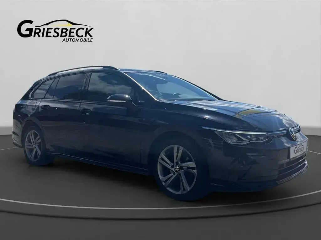 Gebraucht VW Golf VIII R-line 150 PS (110 kW) 2022 Schwarz Kombi