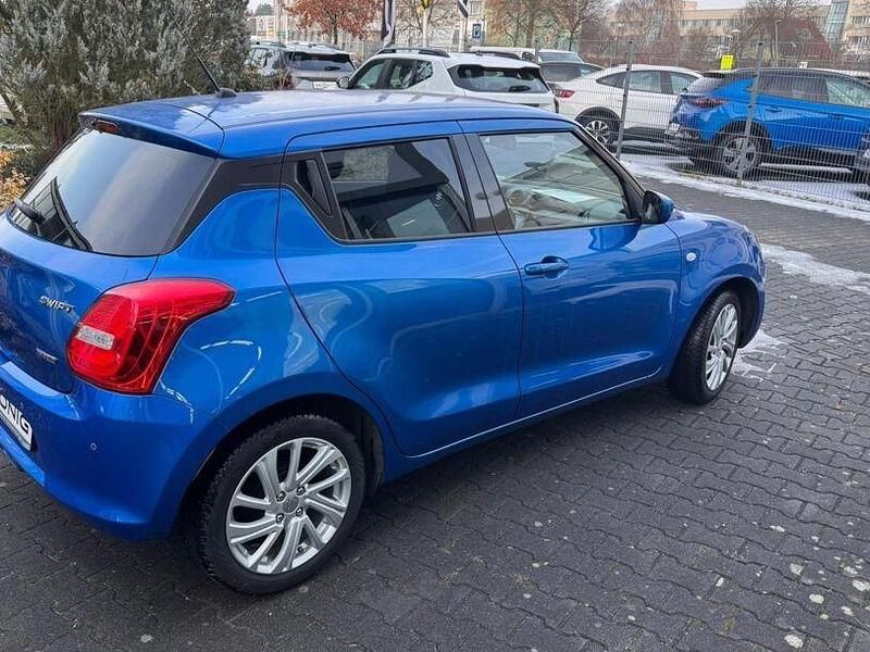 Gebraucht Suzuki Swift Comfort 83 PS (61 kW) 2023 Blau Kleinwagen