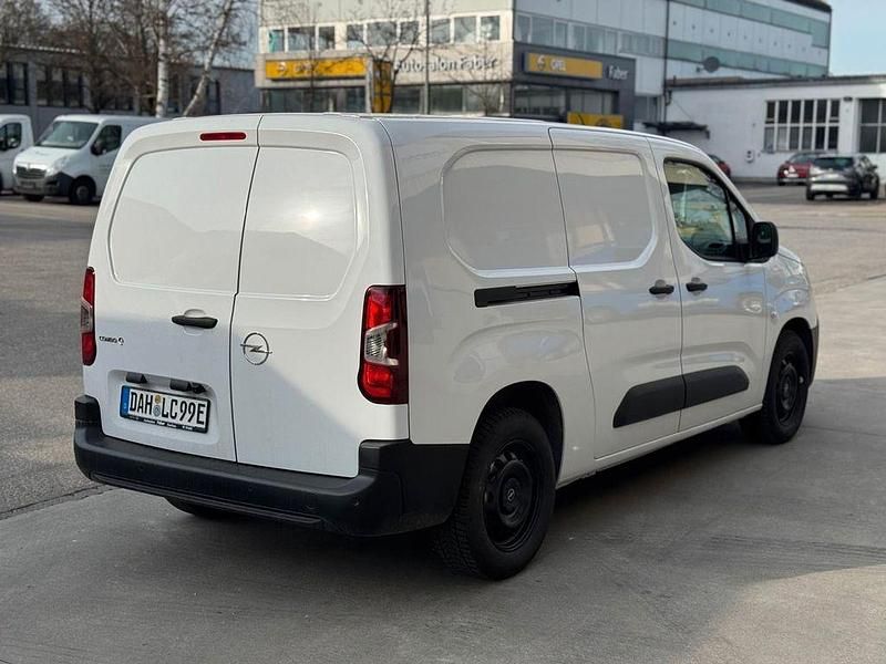 Gebraucht Opel Combo-e Life XL 100 kW (136 PS) 2025 Weiß Limousine
