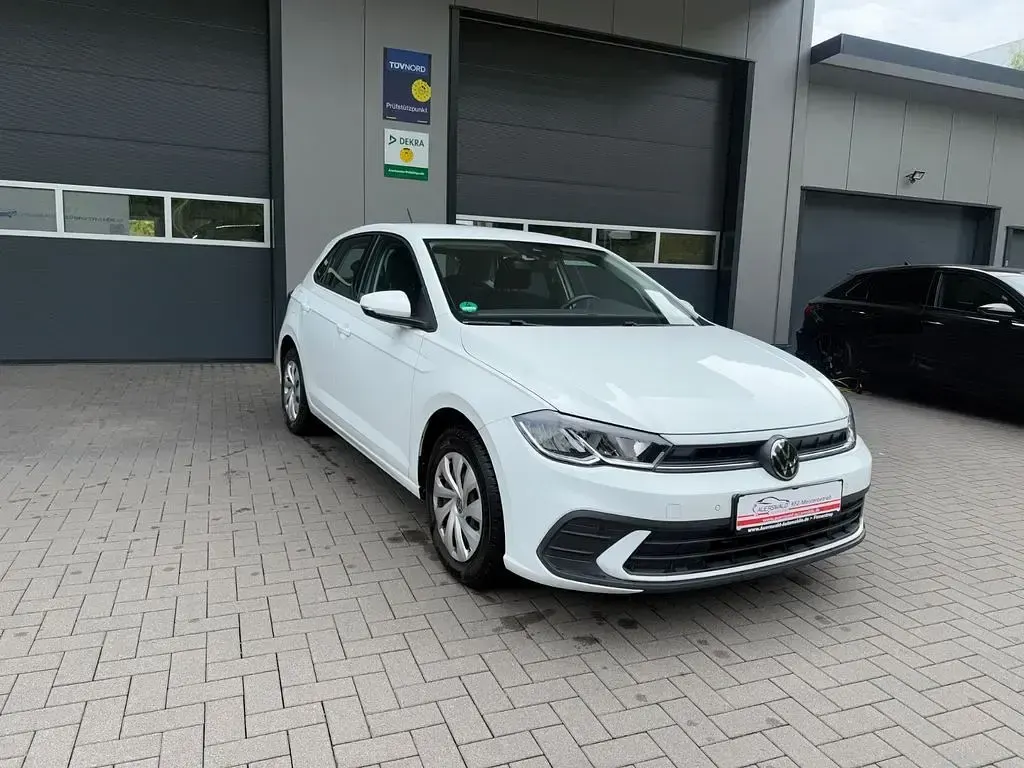 Gebraucht VW Polo Life 80 PS (58 kW) 2023 Weiß Kleinwagen