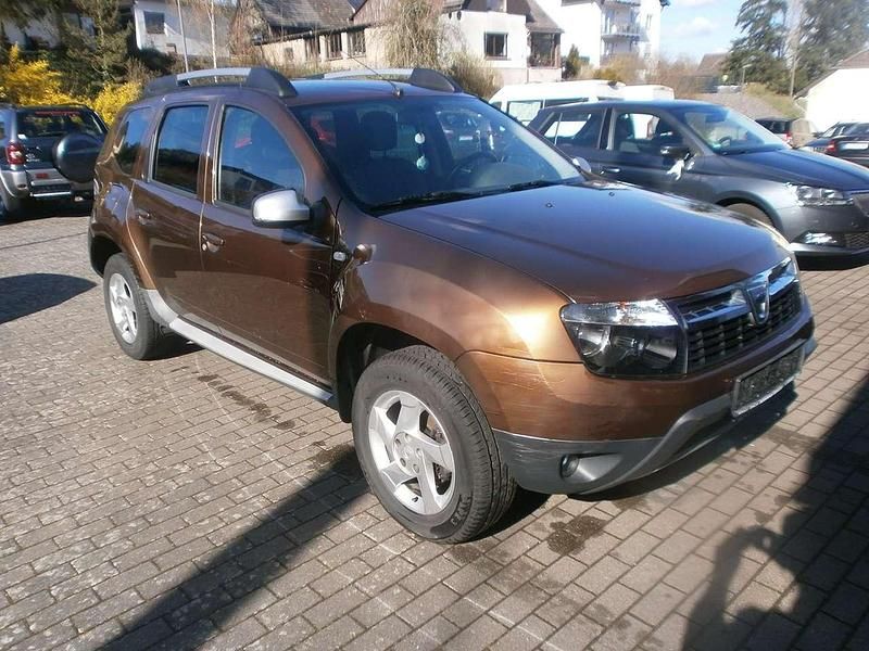 Gebraucht Dacia Duster Prestige 105 PS (77 kW) 2012 Braun cajou SUV