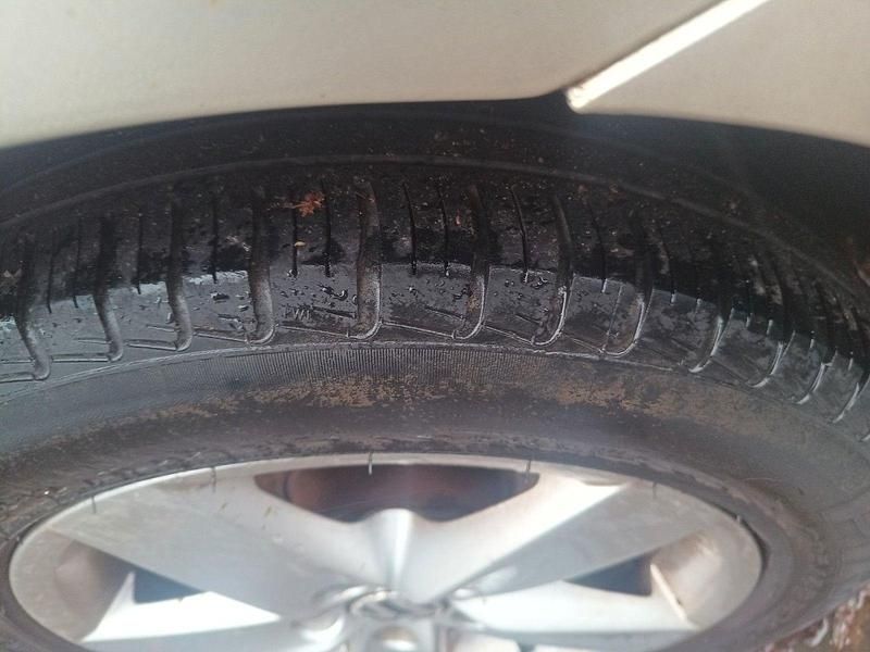 Gebraucht VW Jetta Highline 122 PS (89 kW) 2013 Beige Limousine