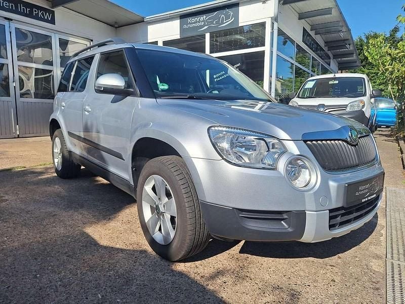 Satinsilber Gebraucht 2012 Skoda Yeti Plus Edition SUV | 7.599 € (Fairer Preis) - Bild 1/4