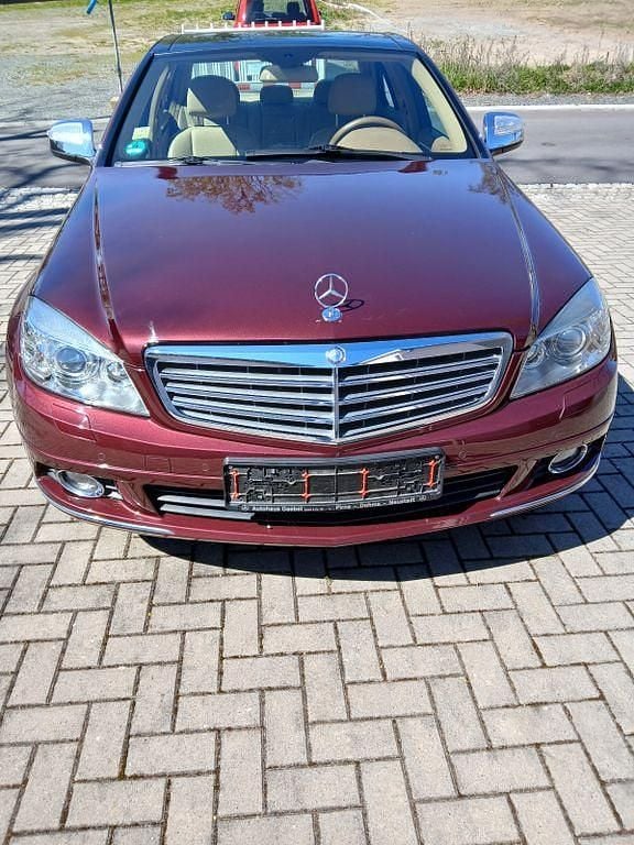 Second-hand Mercedes C280 231 CP (169 kW) 2007 Roșu Berlinǎ