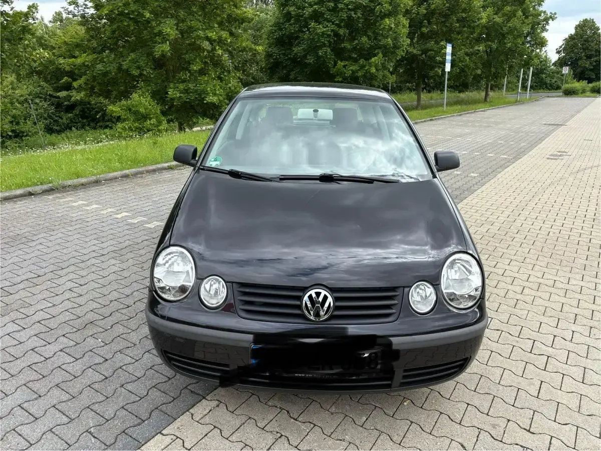 Gebraucht VW Polo Basis 63 PS (46 kW) 2003 Schwarz Kleinwagen