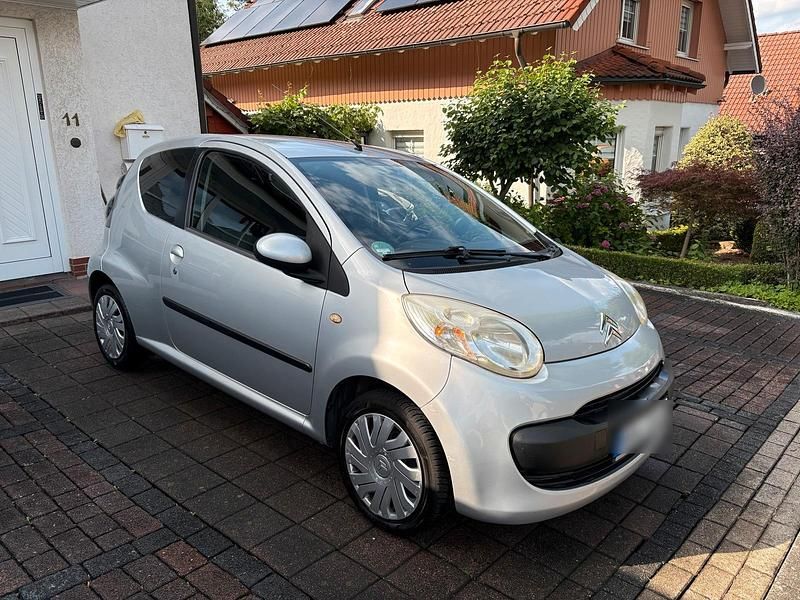 Silber Gebraucht 2005 Citroën C1 Kleinwagen | 1.100 € (Fairer Preis) - Bild 1/4