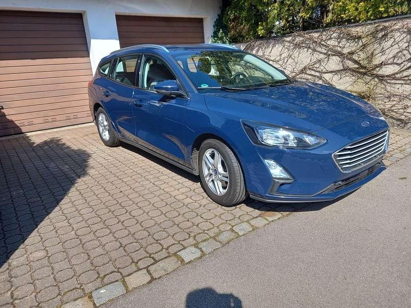 Gebraucht Ford Focus 120 PS (88 kW) 2020 Blazerblau Kombi