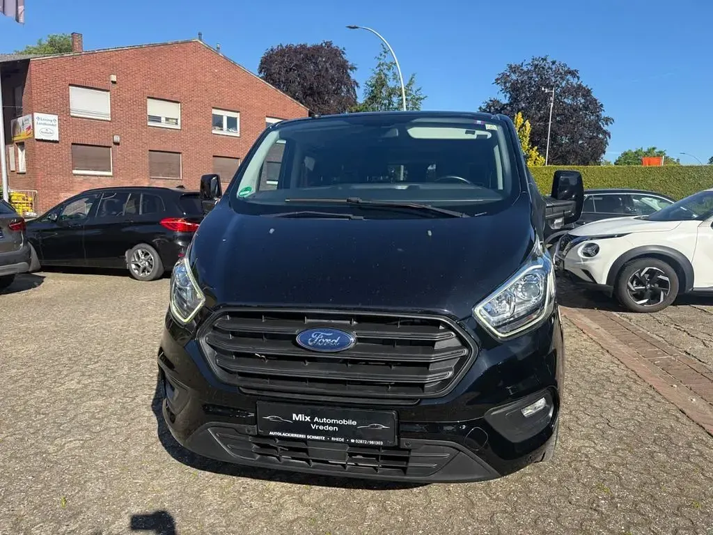 Gebraucht Ford Transit Trend 131 PS (96 kW) 2019 Schwarz Kombi