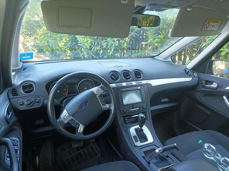 Gebraucht Ford Galaxy 140 PS (102 kW) 2014 Schwarz Van / Kleinbus