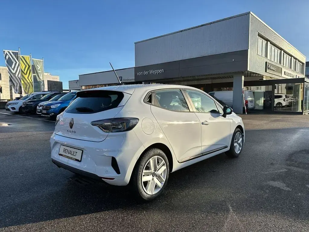 Neu Renault Clio V Evolution 67 PS (49 kW) 2026 Weiß Limousine