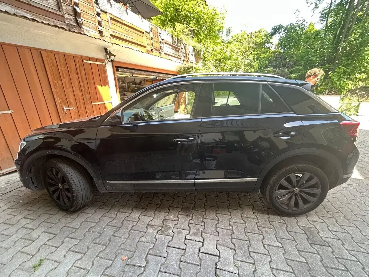 Gebraucht VW T-Roc 150 PS (110 kW) 2019 Schwarz SUV